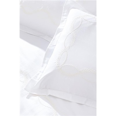 Marguerite King Size Nakışlı Nevresim Takımı - Saten