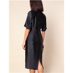 Платье из плотного полуматового сатина
