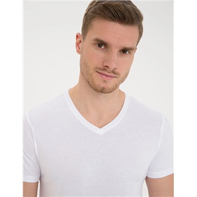 Beyaz Slim Fit V Yaka Basic Tişört