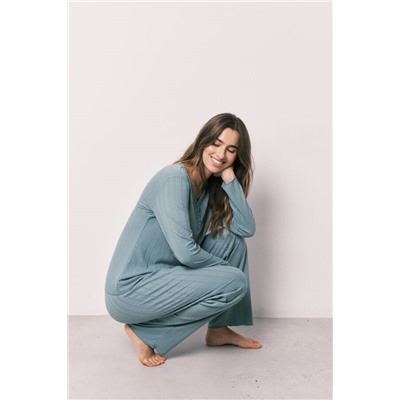Pijama largo textura pointelle verde