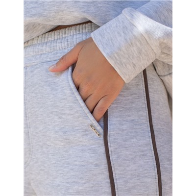 Теплые брюки джоггеры из эластичного футера трехнитки с начесом