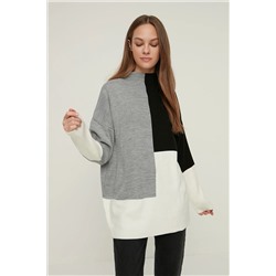 TRENDYOL MODEST Siyah Renk Bloklu Dik Yaka Triko Kazak TCTAW22AK0054