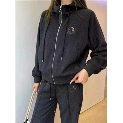 Женский костюм  LOEW*E