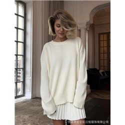 Костюм однотонный свитер с круглым вырезом + костюм с плиссированной юбкой