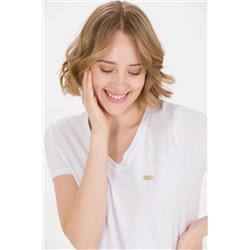 Kadın Beyaz V - Yaka Basic Tişört