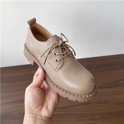 Женские кожаные туфли