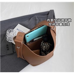 Эти сумки вообще моя любовь, кучу привезла их  И я и клиенты довольны