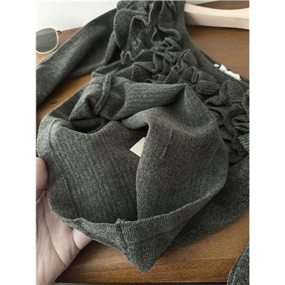 Женский лонгслив с открытыми плечами и объемным декором  ЗАР*А