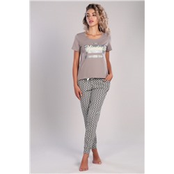 Костюм женский с брюками и футболкой 218