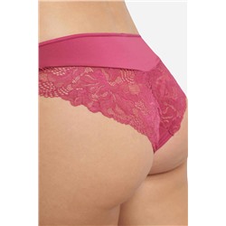 Braga clásica con encaje