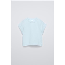 T-SHIRT WITH TURN-UP SLEEVES