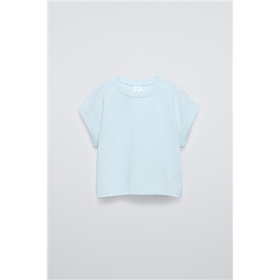 T-SHIRT WITH TURN-UP SLEEVES