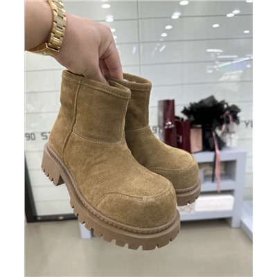 Зимние ботинки в оригинальном стиле  БАЛЕНСИАГ*А