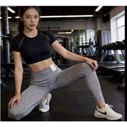 Женские спортивные леггинсы с перфорацией