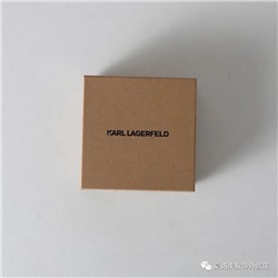 Ремень Karl Lagerfel*d❤️  Идет в коробочке Натуральная кожа+эко кожа Размер ~ 100 см  Вес ~230 гр