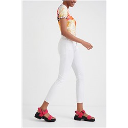 Pantalón vaquero skinny corazón