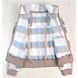 Женская теплая толстовка с воротником-стойкой