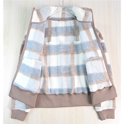 Женская теплая толстовка с воротником-стойкой