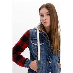 Chaqueta vaquera mangas cuadros