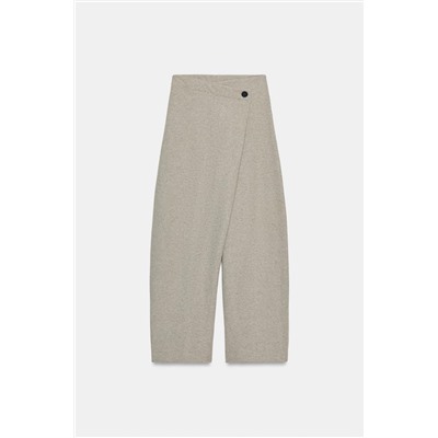 PANTALÓN CRUZADO BOTÓN