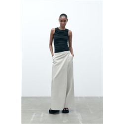 SLEEVELESS DRAPED TOP