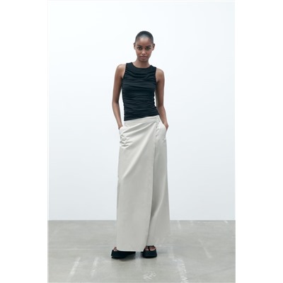 SLEEVELESS DRAPED TOP