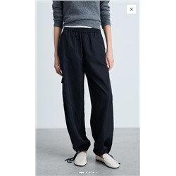 Pantalón cargo bajo ajustable