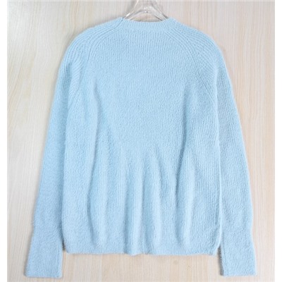 Осенне-зимний свитер-пуловер