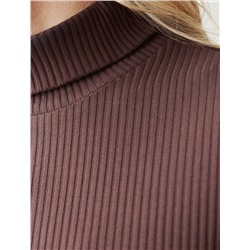 Водолазка из фактурного трикотажа в рубчик