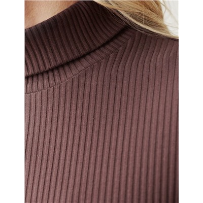 Водолазка из фактурного трикотажа в рубчик