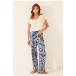 Conjunto de pantalón y camiseta