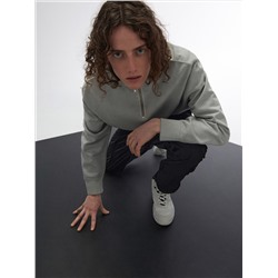 Sweatshirt mit Stehkragen