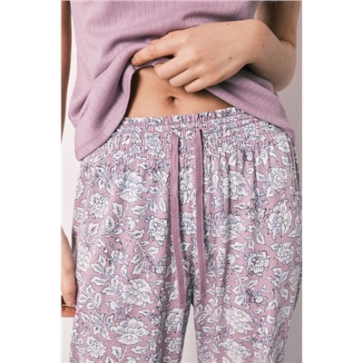 Pijama rosa estampado flores