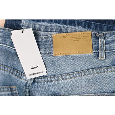 Широкие брюки с высокой талией