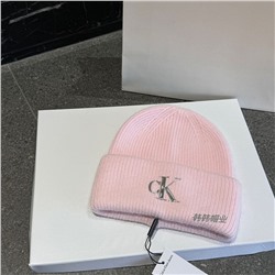 Шапка женская C*K С трендовым металлизированным лого