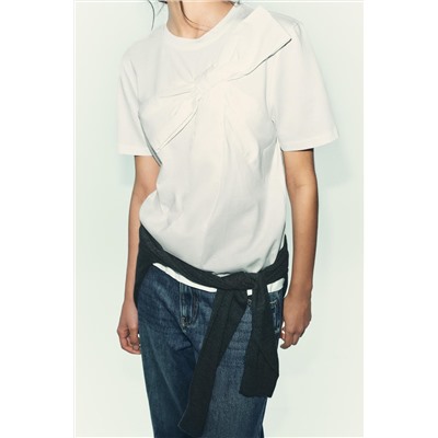 T-SHIRT WITH FRONT BOW