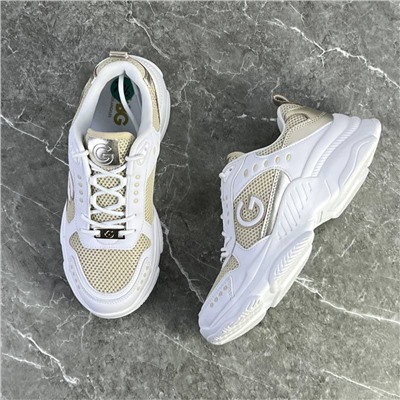 Женские кроссовки   ГЕС*С