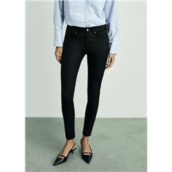 Jeans Pushup skinny encerados