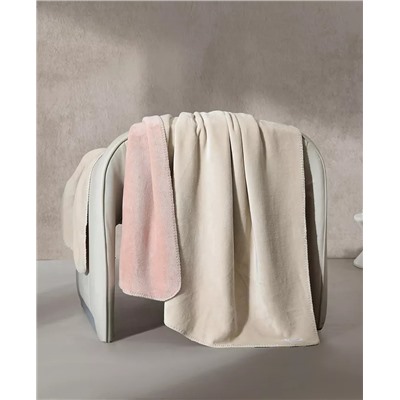 Calvin Klein Modern Solid Reversible Throw, 70" X 50"