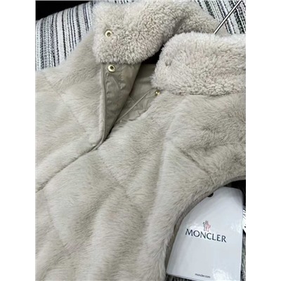 Милейшие и нежные Куртка и жилетка  MONCLE*R
