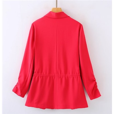 Свободный пиджак с завязкой на талии