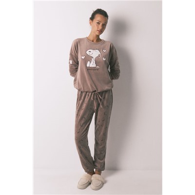 Pijama largo terciopelo elástico marrón Snoopy