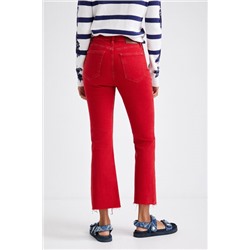 Pantalón tobillero acampanado