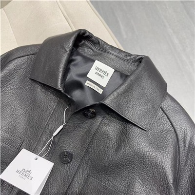 Материал: импортная 100% овчина, итальянская овчина | Все фурнитурные молнии и кнопки изготовлены из ZP с логотипом бренда, а внутренняя подкладка соответствует ZP.  На ощупь мягкий, эластичный и очень удобный. Натуральная кожа имеет естественную текстуру и высококлассный блеск