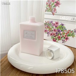 Набор из четырех частей   DIO*R Flame Flower