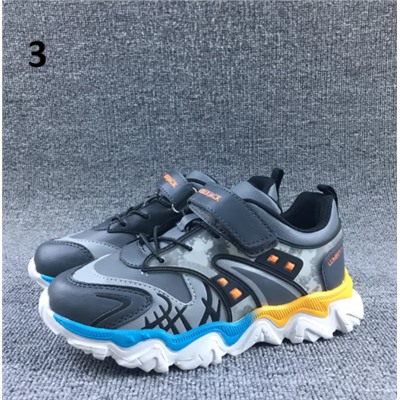 Кроссовки для мальчиков и девочек