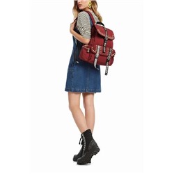 Mochila tachas y correas lettering