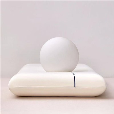 Антибактериальная подушка из Швейцарии🇨🇭128 ю.  Чехол съемный Размер:50-70см(1шт) Ткань: 100%хлопок  Наполнитель: 100% Антибактериальная Фибра