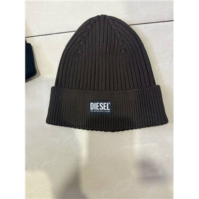 Шапка Diese*l ❤️ и Arman*i Exchang*e