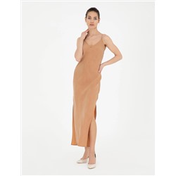 Kahverengi Slim Fit Yırtmaçlı Dokuma Elbise